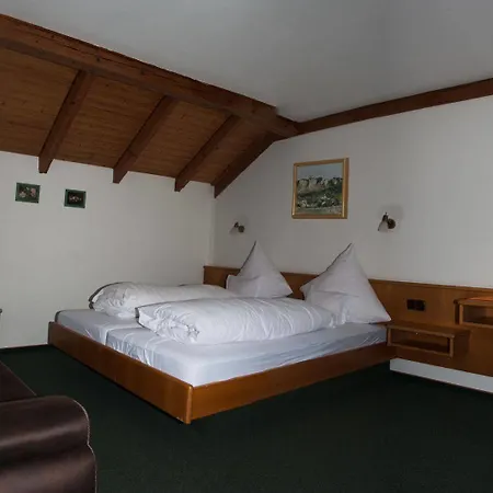 Rabe Hotel 3*