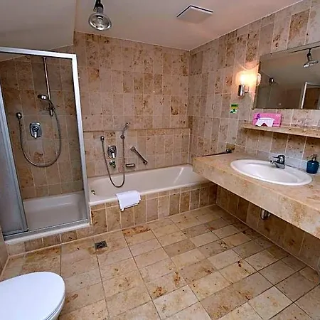 Hotel Rabe 3*