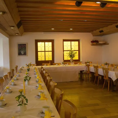 Zum Raben Hotel 3*